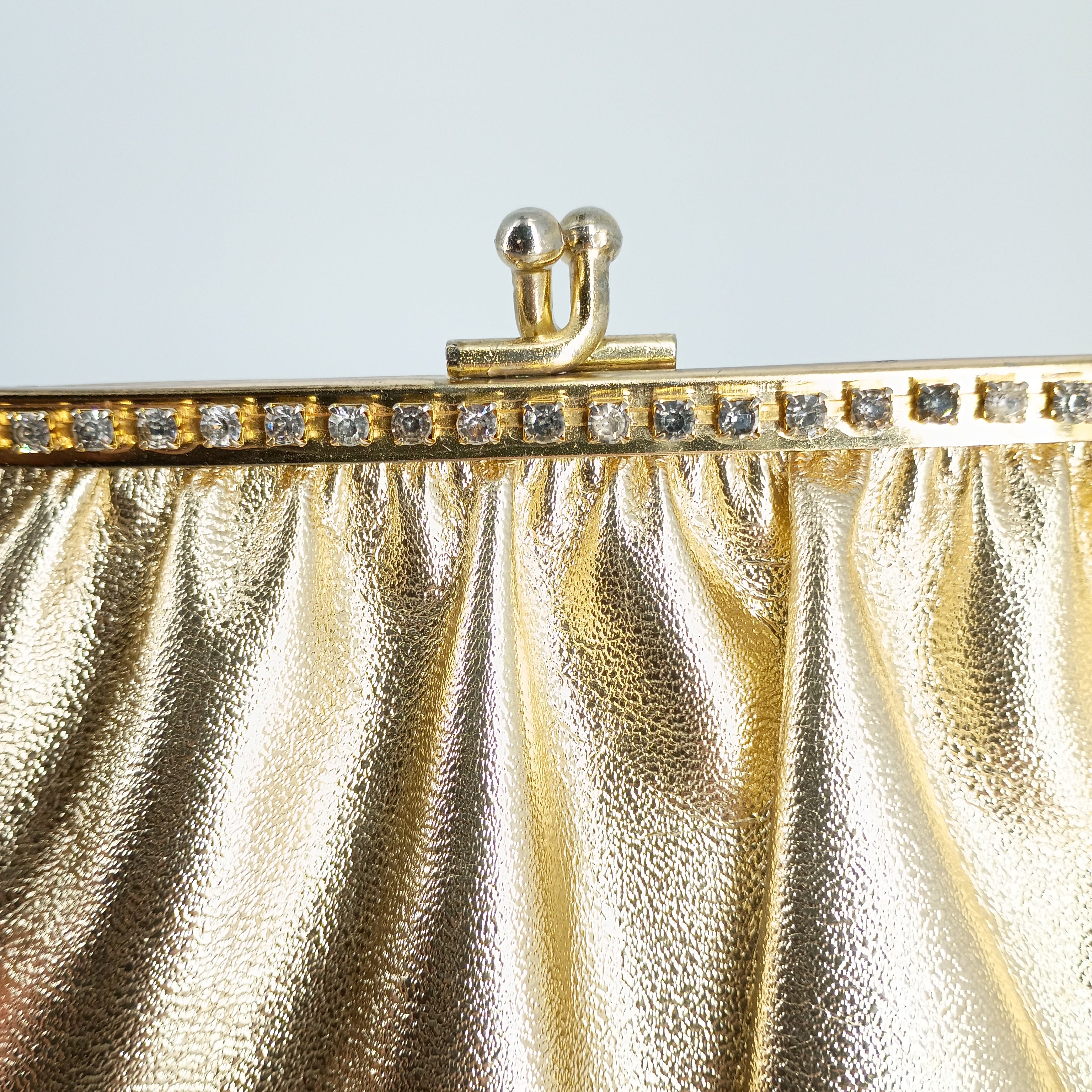 Vintage Gold-Tone Kiss Lock Bag, Three Ways to Wear