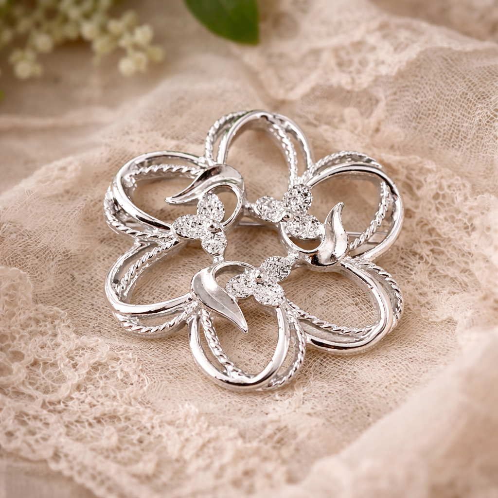 Sarah Coventry Silver Tone Ribbon Brooch – Vintage Sculptural Floral Pin